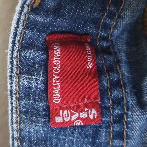 Levi's Denim jeans shorts size 12 color blue. - Picture 5 of 6